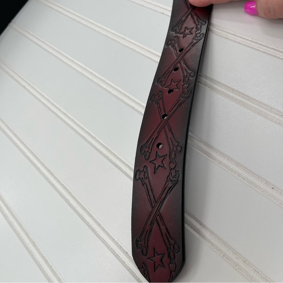 Embossed Cross Bones and Stars Brown Genuine Leather Belt Size XL - Picture 8 of 11